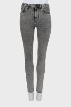 Gray mid-rise skinny jeans