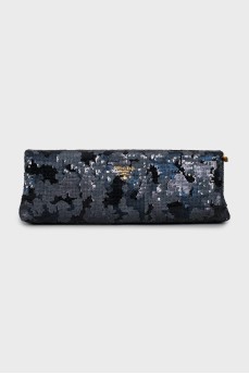 Clutch embroidered with sequins