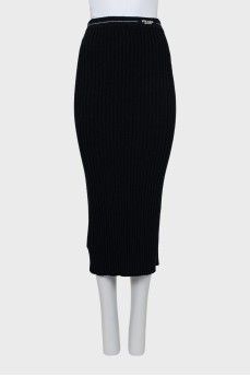 Ribbed fitted midi skirt