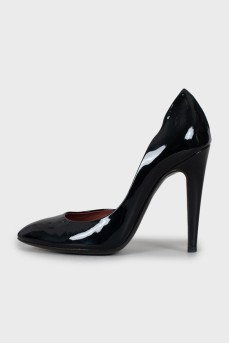 Patent leather high heels