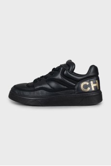 Leather sneakers with gold logo