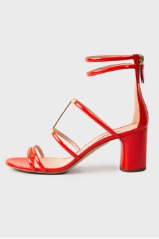 Red varnish sandals