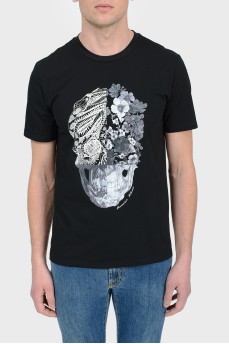 Black T -shirt with a fantasy print