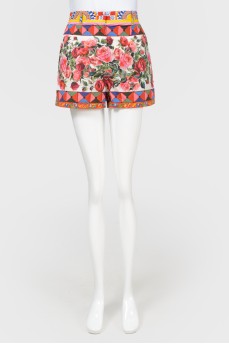 Flower print shorts