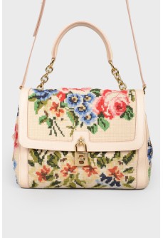 Bag with flower embroidery