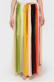 Colored skirt with a tag