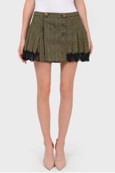 Woolen skirt in a fold with lace