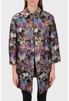 Loose light coat in embroidered butterflies