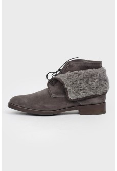 Gray men\'s boots with fur