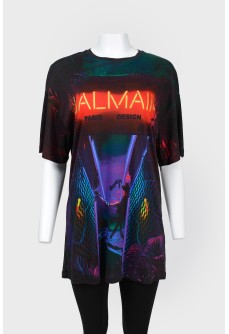 T -shirt with neon pattern and tag