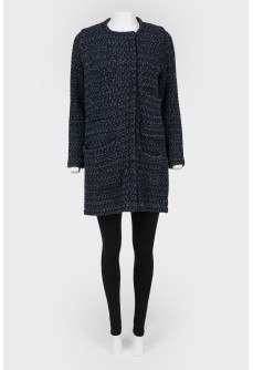 Knitted coat with patch pockets with tag