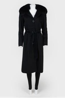 Coat with fur collar and belt