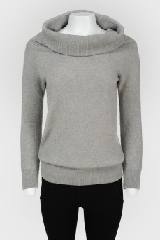 Sweater with a wide high neck