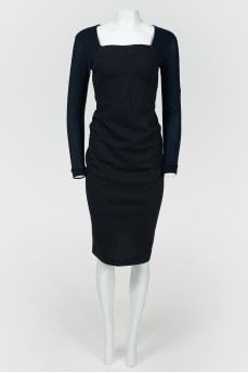 Fitted dress with a square neck