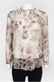 Straight fit blouse in oversized floral print