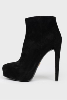 Suede ankle boots with stiletto heels