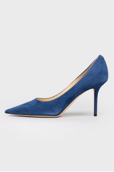 Blue sucking shoes on a stiletto