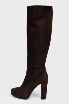 Brown suede boots with heels
