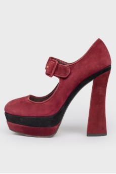 High -heeled shoes with square toe