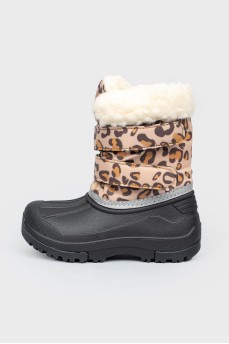 Children's boots with a leopard print