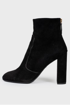 Suede boots with a golden heeled insert
