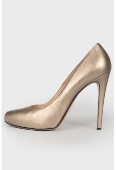Metallic leather heels 