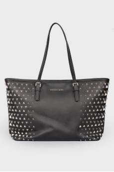 Wide black bag with spikes