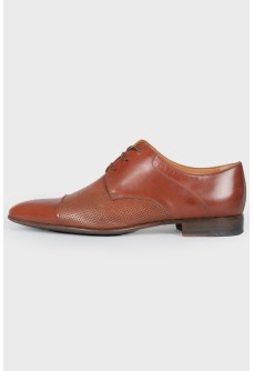 Men\'s brown lace-up shoes