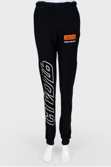 Sports trousers with emblem