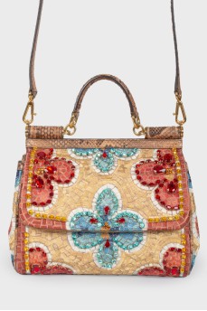 Embroidered bag with stones