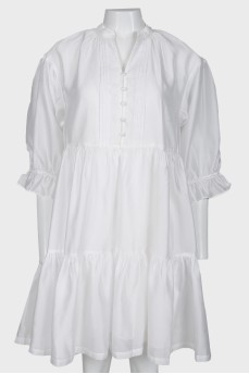 White loose dress with a tag
