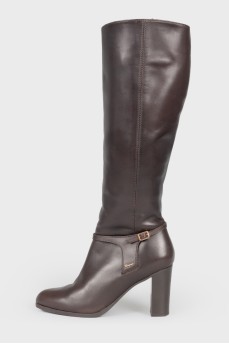 High leather boots
