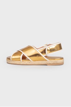 Golden sandals with jute