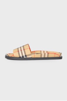 Men's branded print sliders, with tag