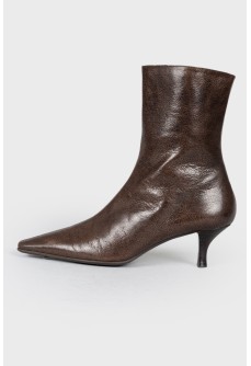 Semi-skinned square toe boots