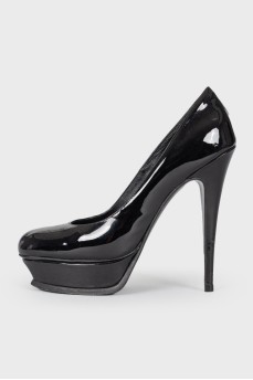 Lacquered black stiletto heels