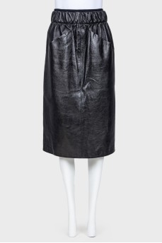 Leather skirt with pockets in front
