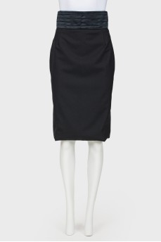 Woolen skirt with a high -fitting waist