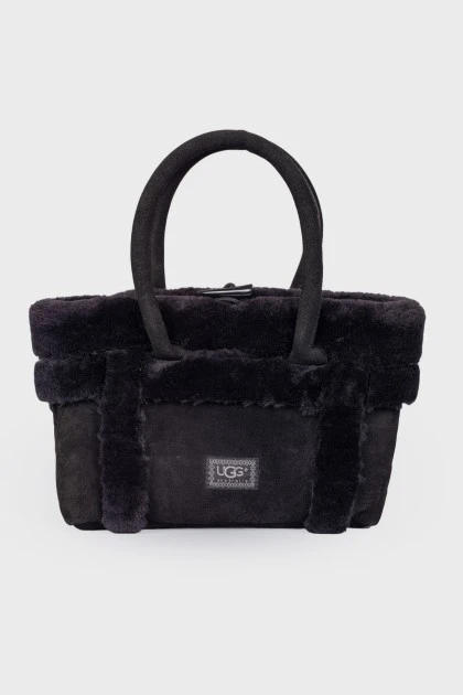 Suede bag with fur