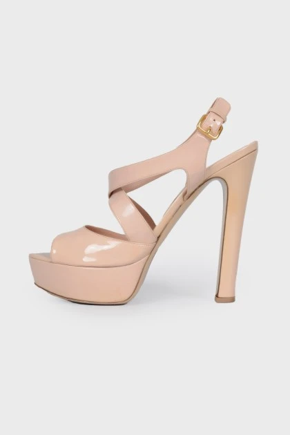 Beige patent leather sandals with heels