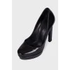 Black shoes on heels