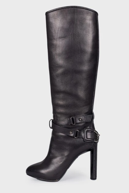 Black high boots on heels