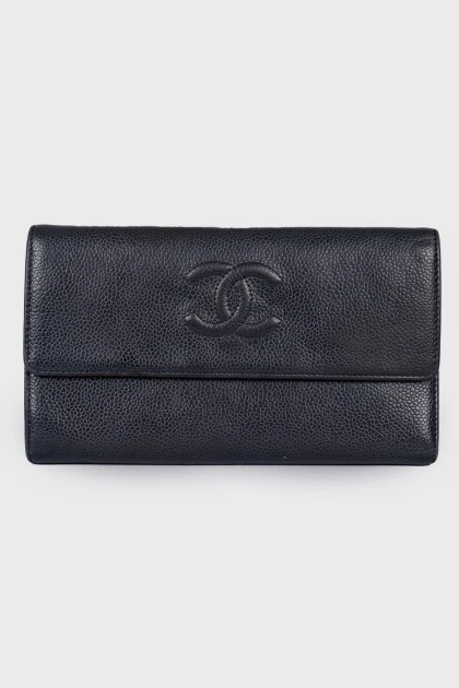Leather wallet with logo