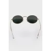 Sunglasses with round lenses