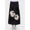 Skirt with appliqué and sequins