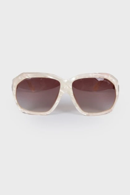 White textured sunglasses