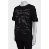Black printed T-shirt with tag