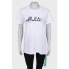 White printed T-shirt with tag