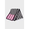 Scarf with houndstooth print