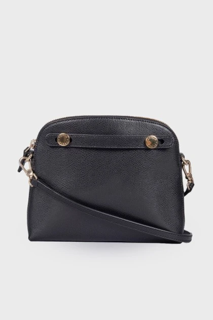 Leather bag with a thin strap